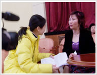 中国杭州孕婴童博览会组委会秘书长接受杭州电视台采访
